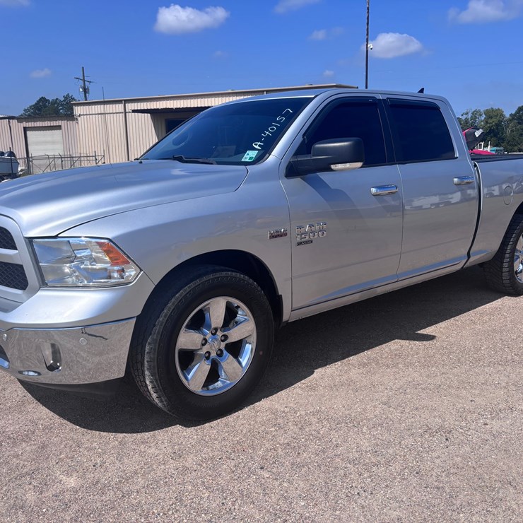 2019 DODGE 1500