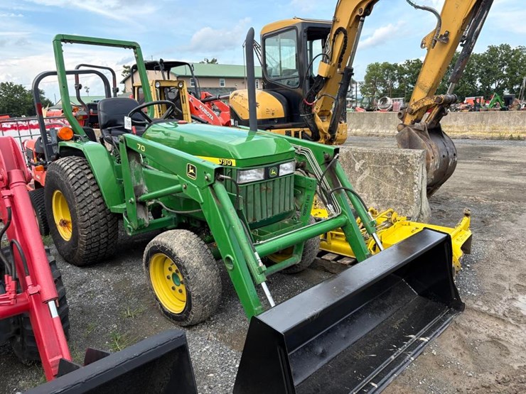 john-deere-790-image-2