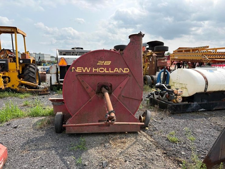 new-holland-28-image-2