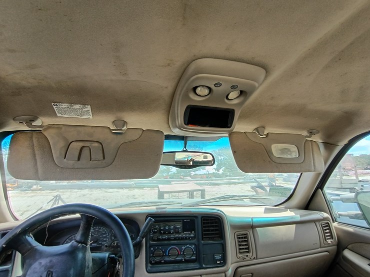 2001-chevrolet-silverado-3500-image-40