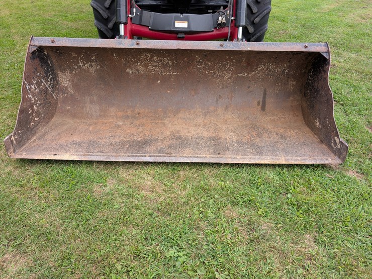 2014-case-ih-maxxum-125-image-9