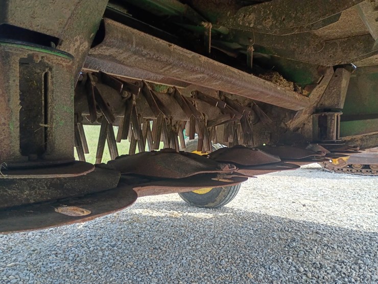 john-deere-630-image-23