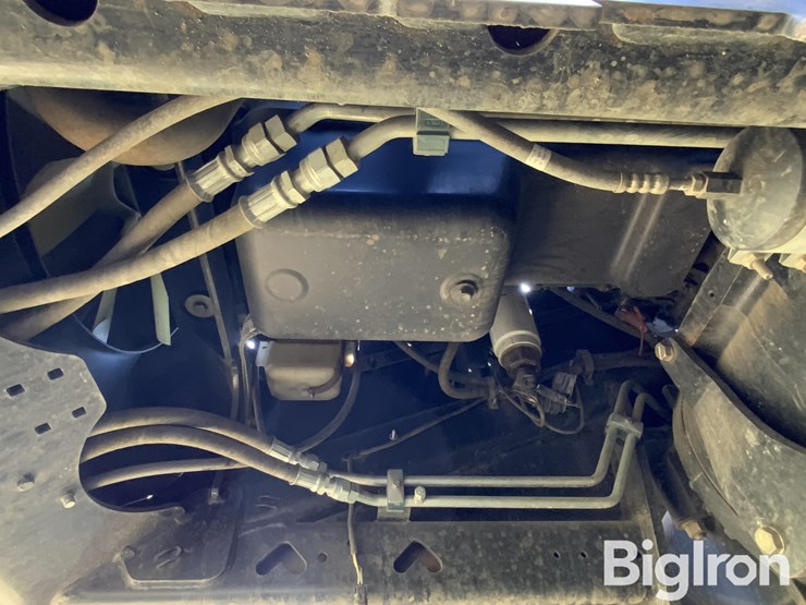 2012-new-holland-t9.505-image-17