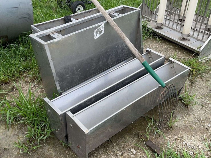 4-stainless-hog-feeders-image-3