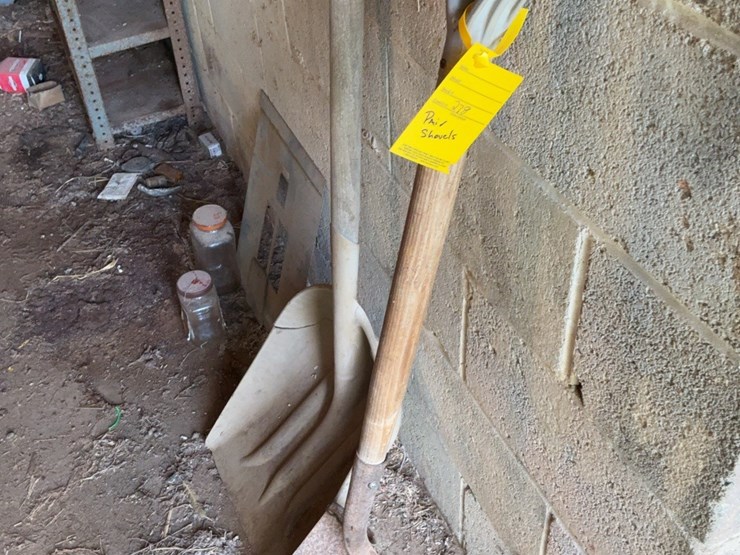 pair-of-shovels.-#278-image-2