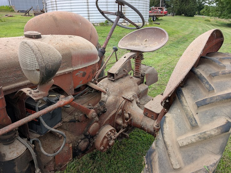 case-sc-tractor-image-17
