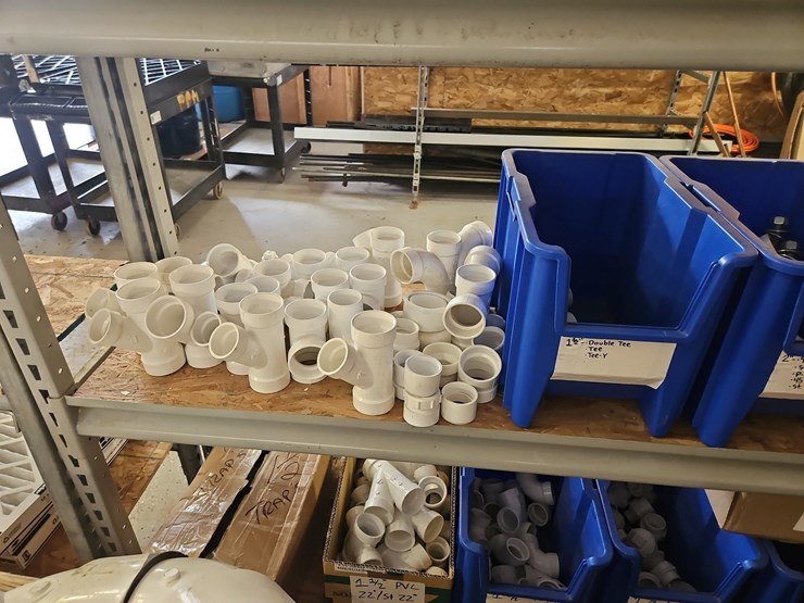 large-quantity-of-assorted-pvc-fittings-image-5