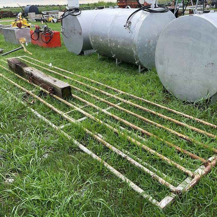 2- 20ft steel cattle gates, 1 has hinges