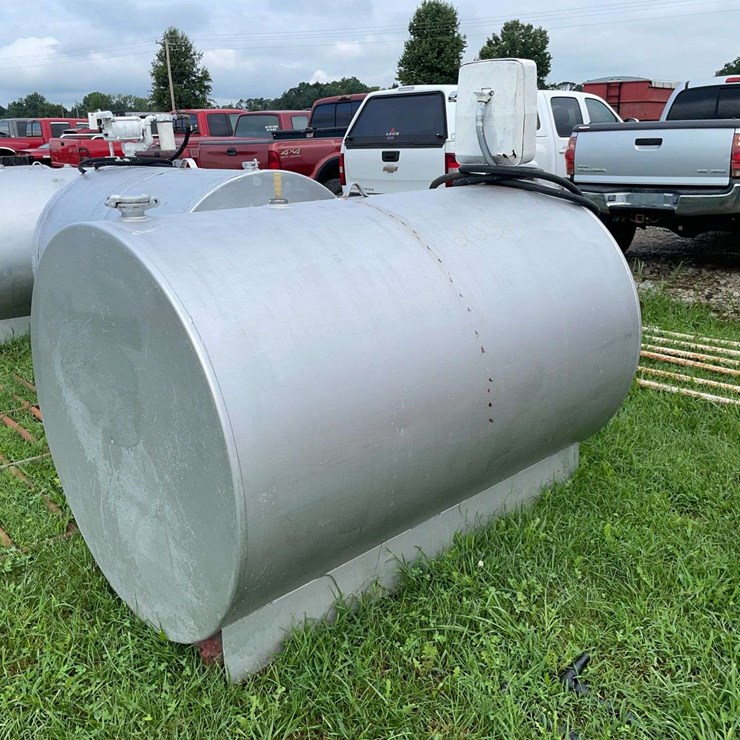 500 gallon fuel tank with gas boy pump