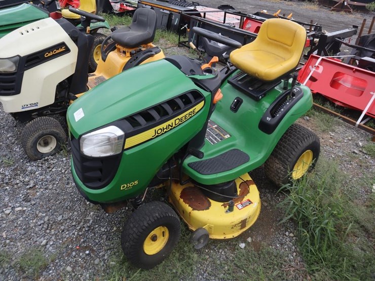 john-deere-d105-image-4