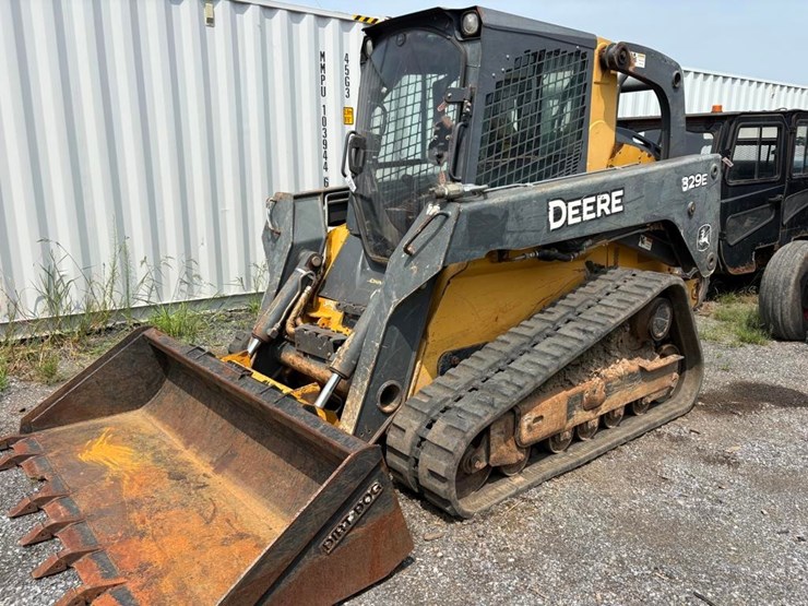 deere-328e-image-9