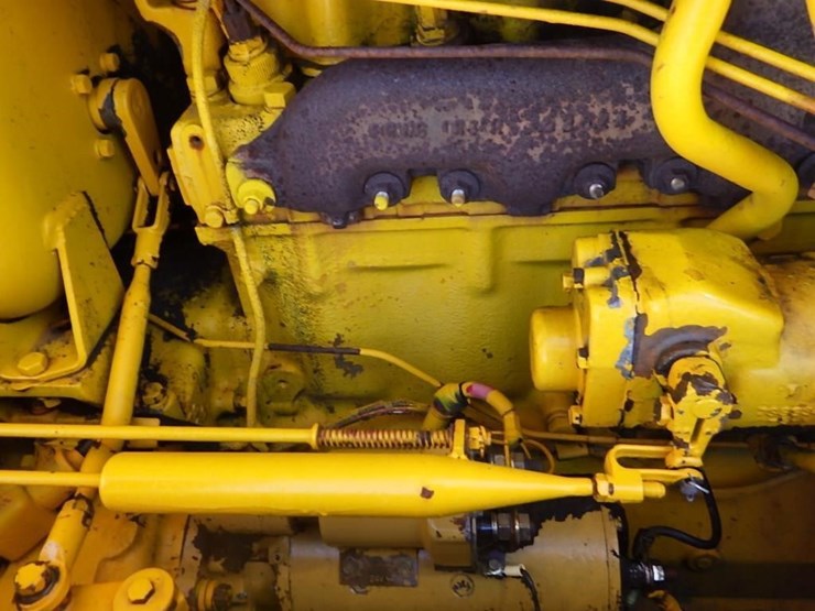 caterpillar-d6-image-32