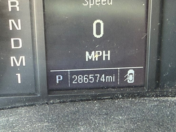 2017-chevrolet-2500-image-52