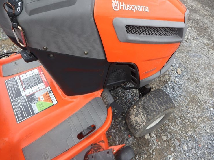 husqvarna-yth25k48-riding-mower-image-15