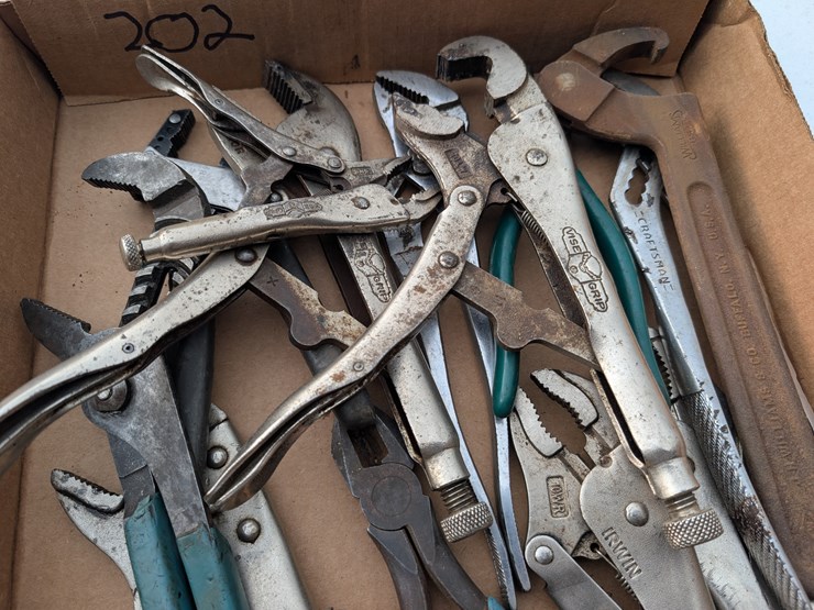 misc.-tools,-vice-grips,-channel-locks-&-pliers.-#202-image-6