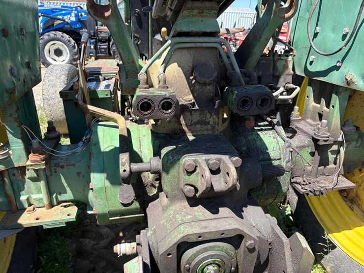 john-deere-2840-image-15
