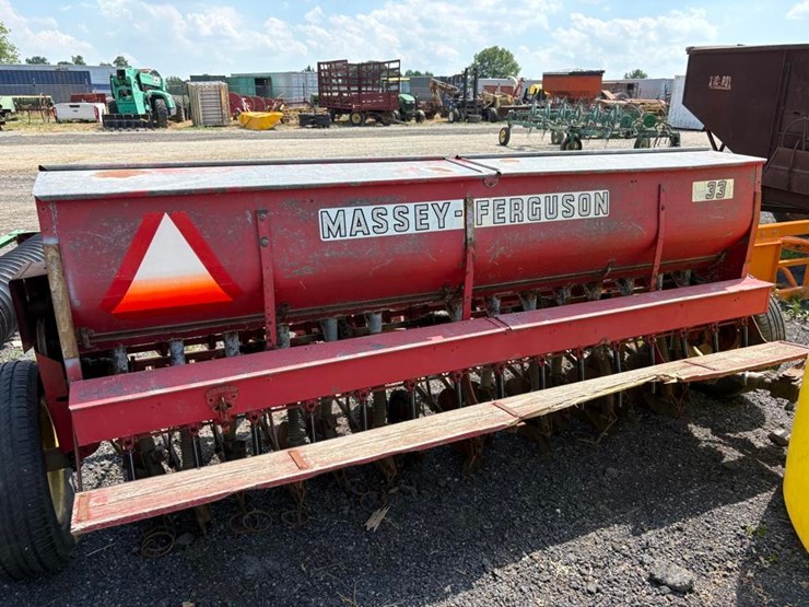 massey-ferguson-33-image-2