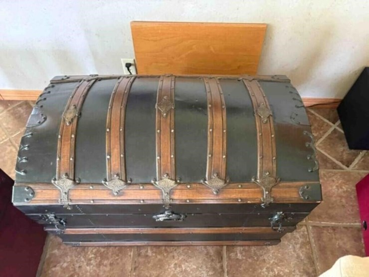 36"-chest-image-2