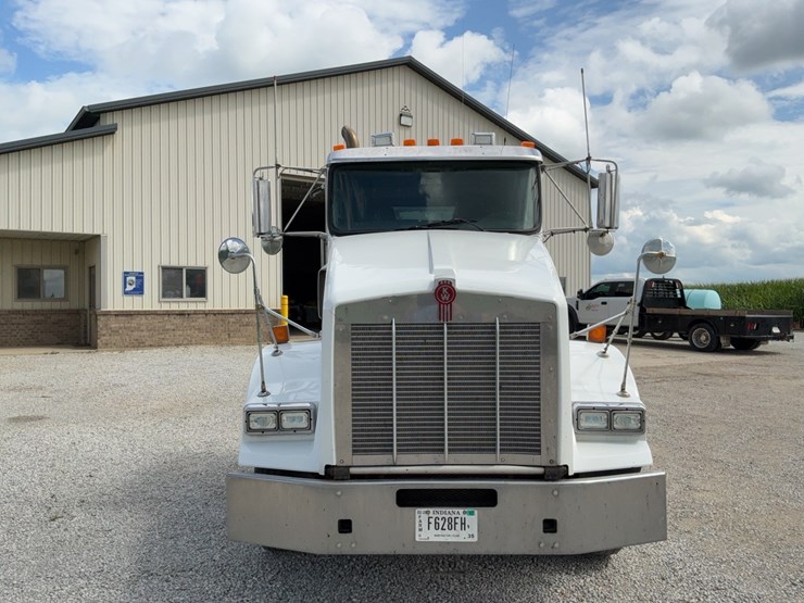 2008-kenworth-t800-image-10