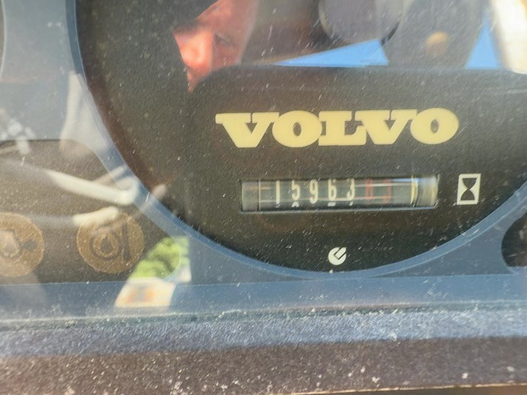 2006-volvo-l20b-image-22