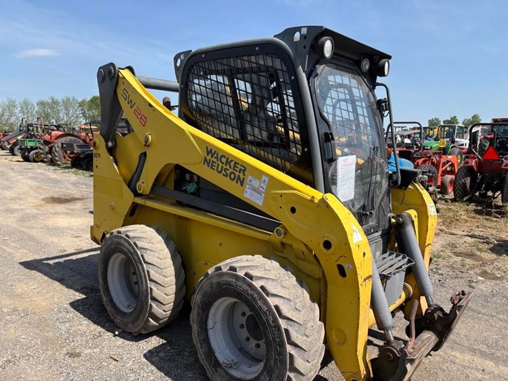 2015-wacker-neuson-sw28-image-10