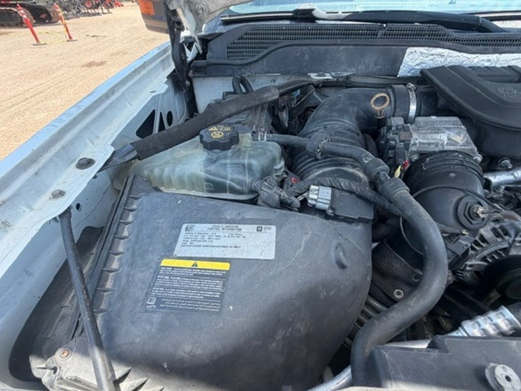 2017-chevrolet-2500-image-55