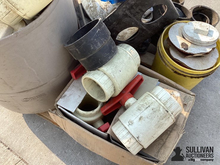 misc-pallet-of-plumbing-supplies-image-6