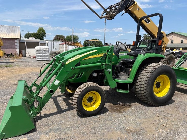 john-deere-4520-image-1
