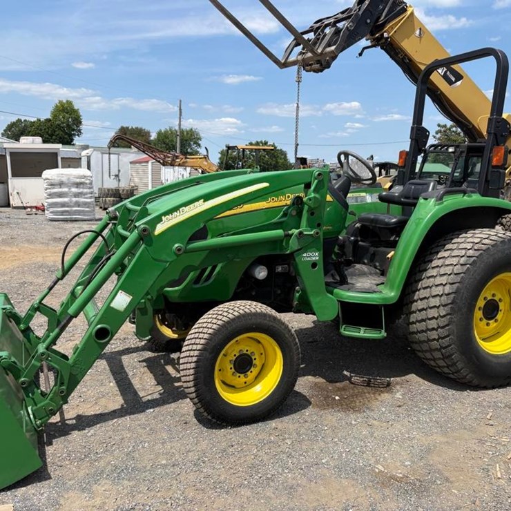 JOHN DEERE 4520