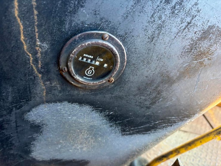 john-deere-310-image-17