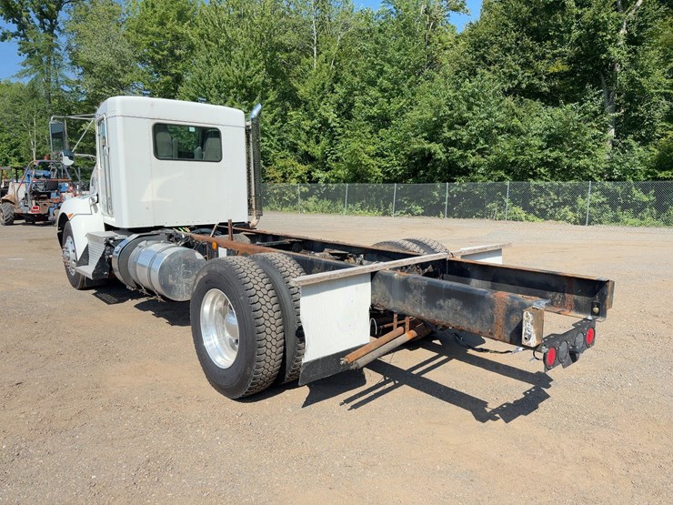 2013-kenworth-t370-image-3