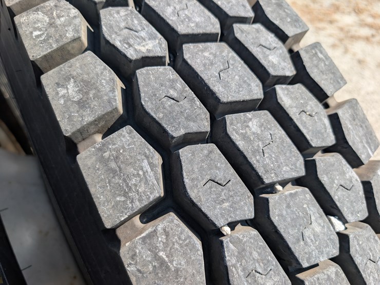 2018-kenworth-t680-image-32