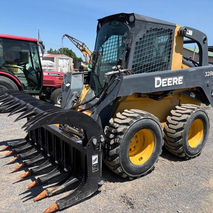 DEERE 328D