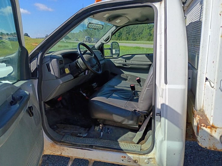 2002-ford-f450-image-23