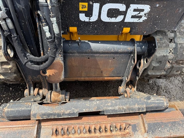 2023-jcb-215t-image-10