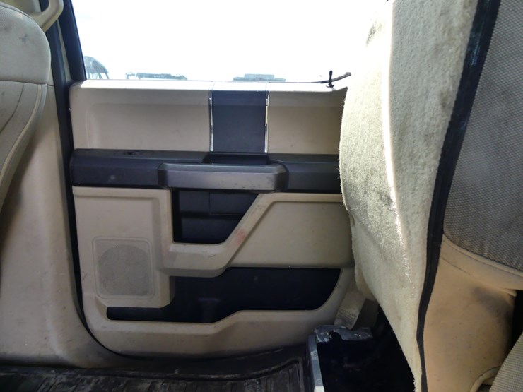 2019-ford-f150-image-10