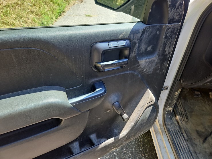 2014-chevrolet-silverado-1500-image-18