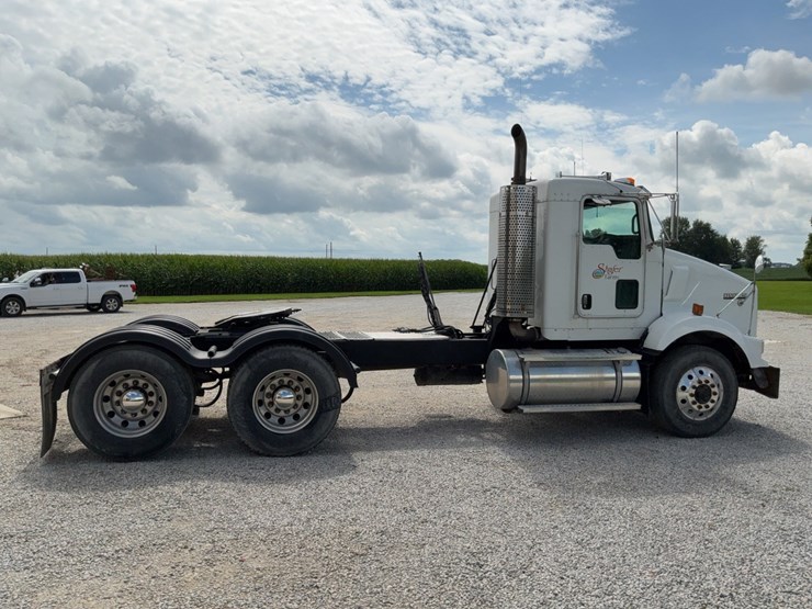 2008-kenworth-t800-image-7