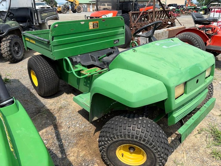 john-deere-gator-image-5