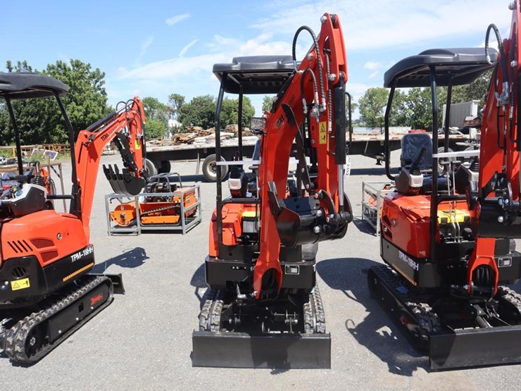 tpm-18hh-mini-excavator-image-3