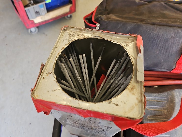 quantity-of-torches-and-welding-supplies-image-5