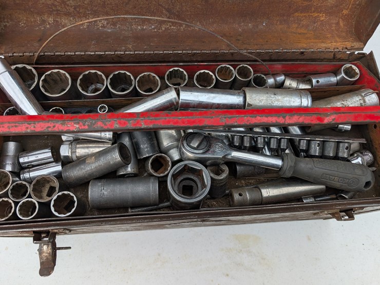 toolbox-with-contents-to-include-misc.-sockets,-extension-and-ratchet.-#219-image-2