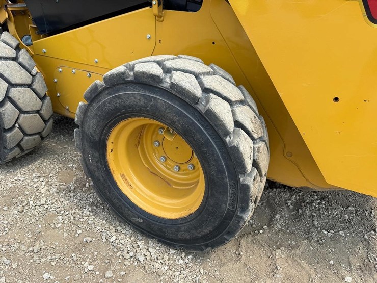 caterpillar-262d3-image-16