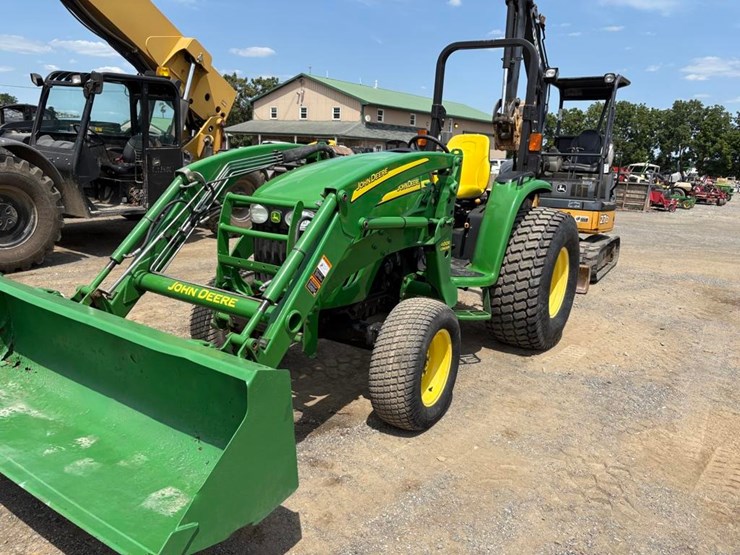john-deere-4120-image-3