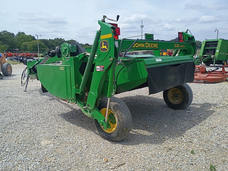 john-deere-630-image-3