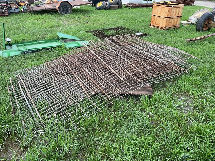 hog-panels-image-1