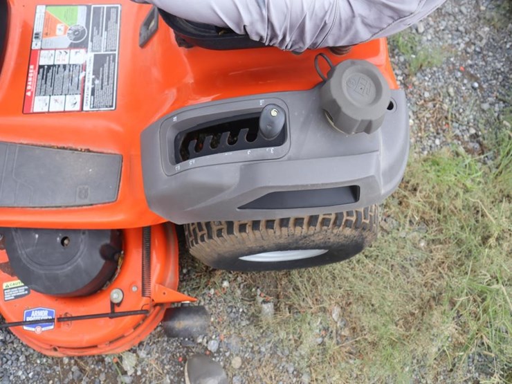 husqvarna-yth25k48-riding-mower-image-19