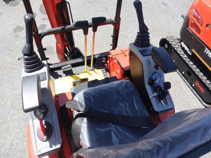 tpm-20kh-mini-excavator-image-11