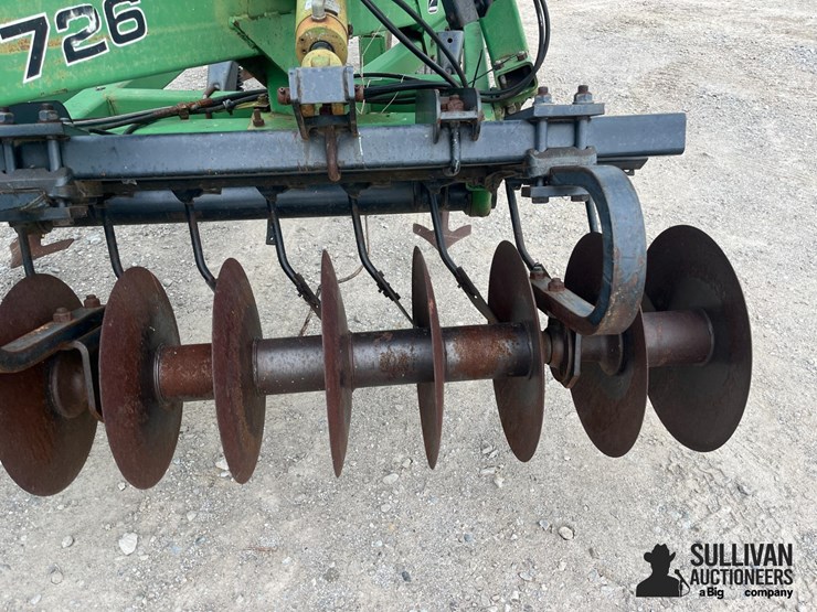 john-deere-726-image-9