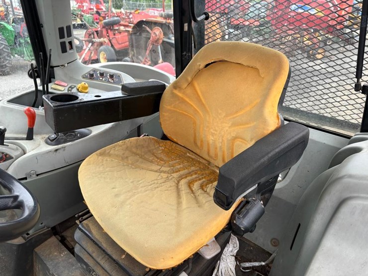 2008-massey-ferguson-5465-image-8